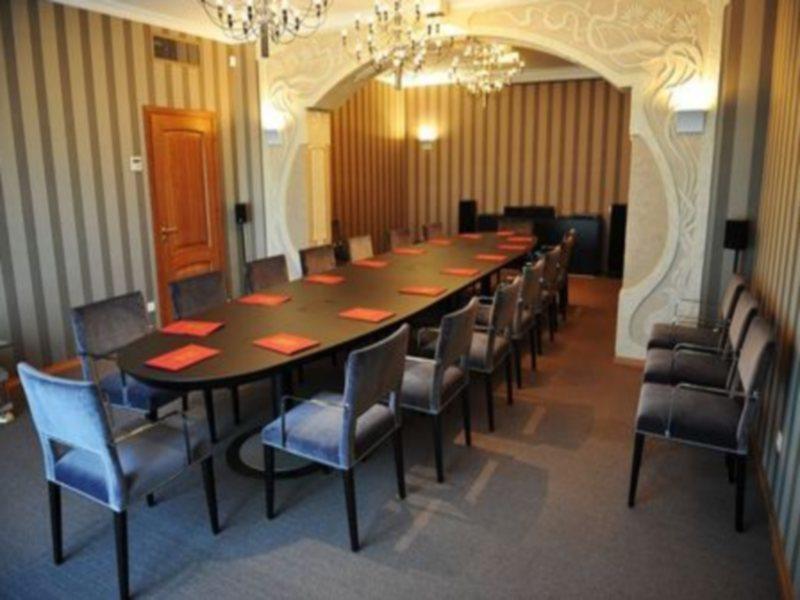 Diplomat Club Hotel Chisinau Instalações foto